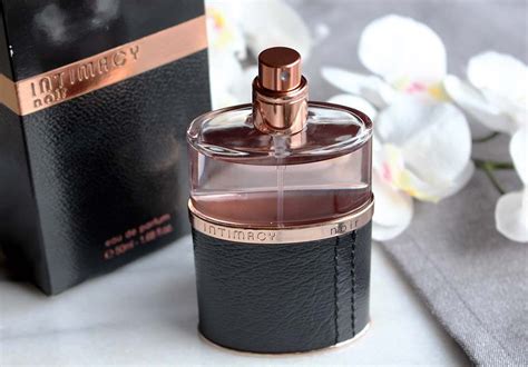 intimacy noir parfum
